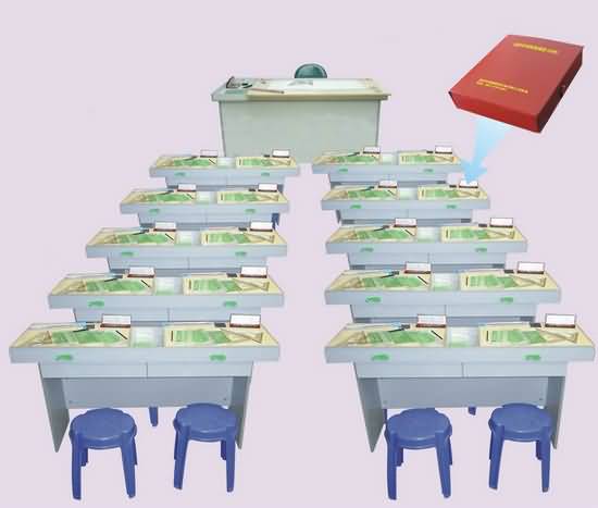 SG-Ⅲ型豪華型工程制圖實(shí)驗(yàn)室設(shè)備(圖6) SG-Ⅲ型豪華型工程制圖實(shí)驗(yàn)室設(shè)備(圖6)